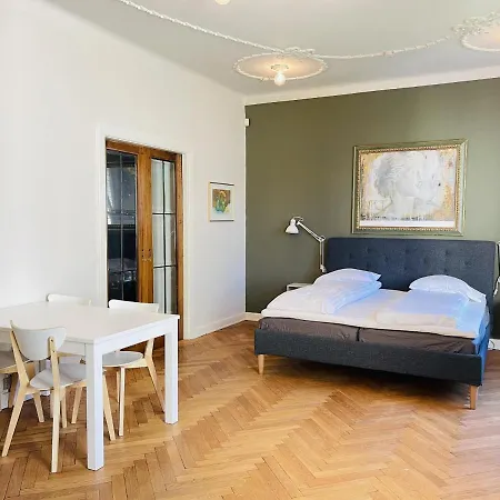 Aday - Center - Luxurious Penzion Frederikshavn