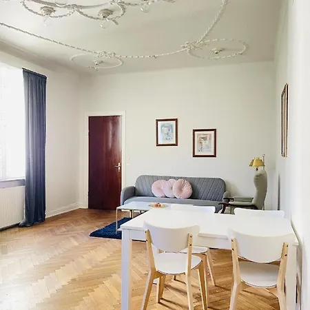 Aday - Center - Luxurious Guest house *